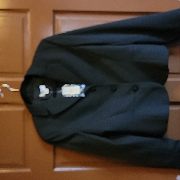 LOFT Jackets & Blazers - Loft-wool very light blk short blazer with peplum in back Size 12 NWT.